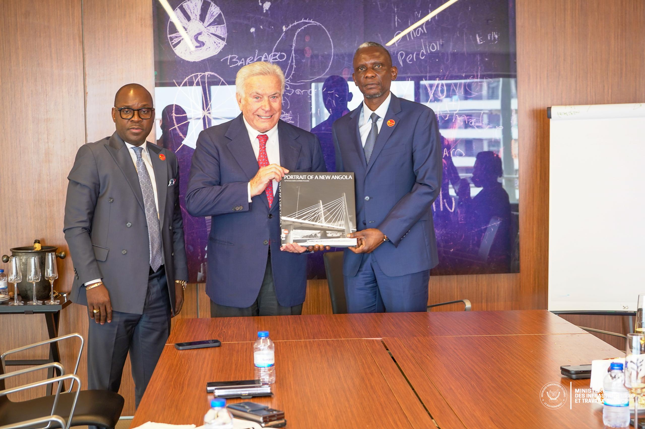 Infrastructures : Inspiré par le modèle angolais, le ministre John Banza Lunda propulse la RDC vers l’excellence