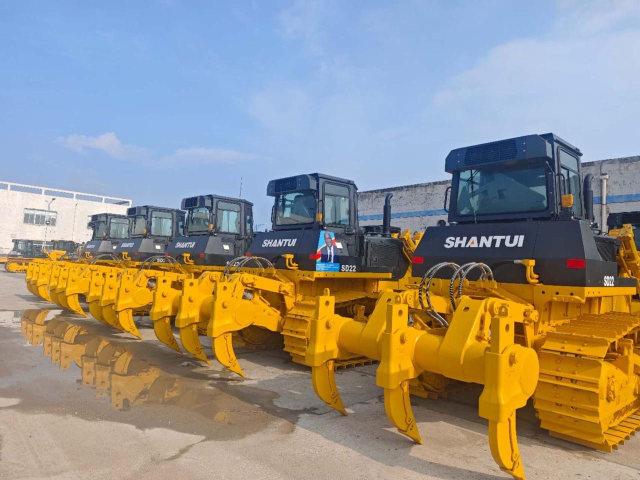 RDC - Chine : la RDC reçoit son premier lot de 200 engins prêts pour l'expédition vers RDC